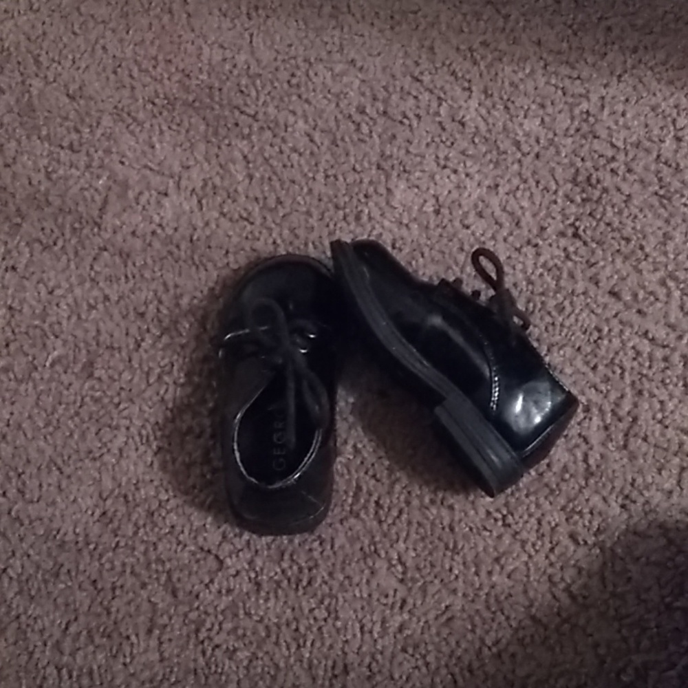 Patent leather dress shoes